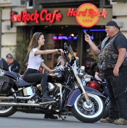 Hard Rock Cafe | Harley Davidson bikers descend on Hard Rock Cafe